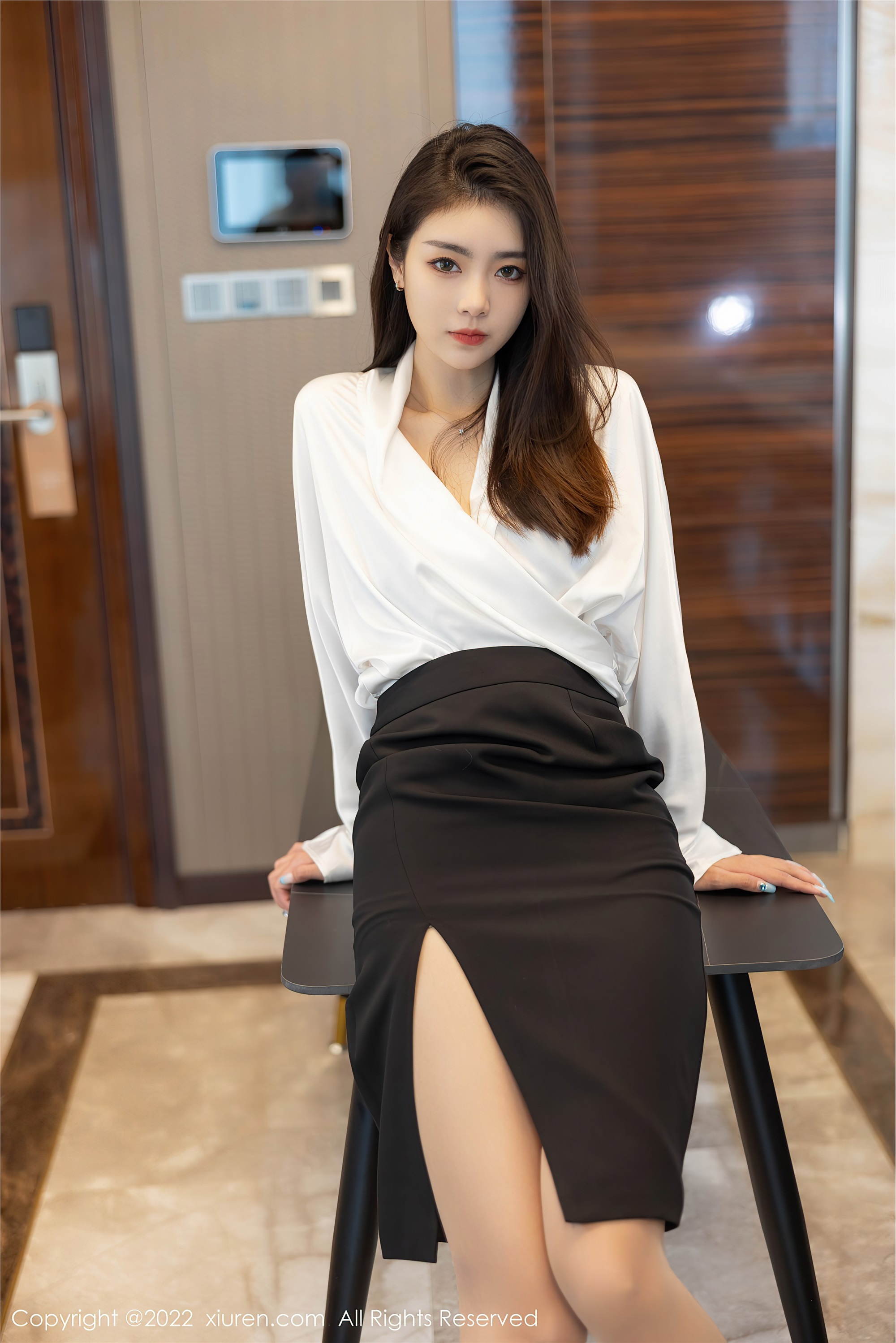 Xiuren秀人网 2022.04.14 NO.4869 可樂Vicky